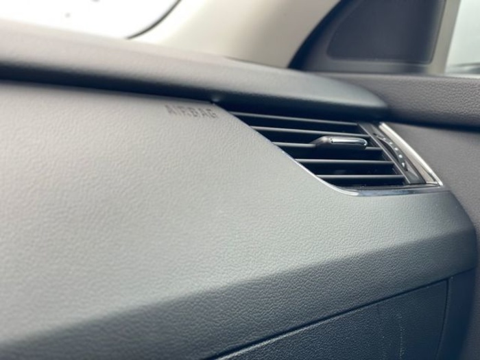 SkodaOctavia Combi 1.6 TDI Ambition 85 kW (115 CV) Vehículo usado en Barcelona - 32 SkodaOctavia Combi 1.6 TDI Ambition 85 kW (115 CV) Vehículo usado en Barcelona - 32