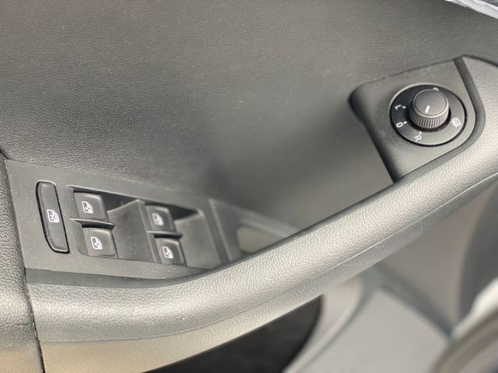 SkodaOctavia Combi 1.6 TDI Ambition 85 kW (115 CV) Vehículo usado en Barcelona - 34 SkodaOctavia Combi 1.6 TDI Ambition 85 kW (115 CV) Vehículo usado en Barcelona - 34