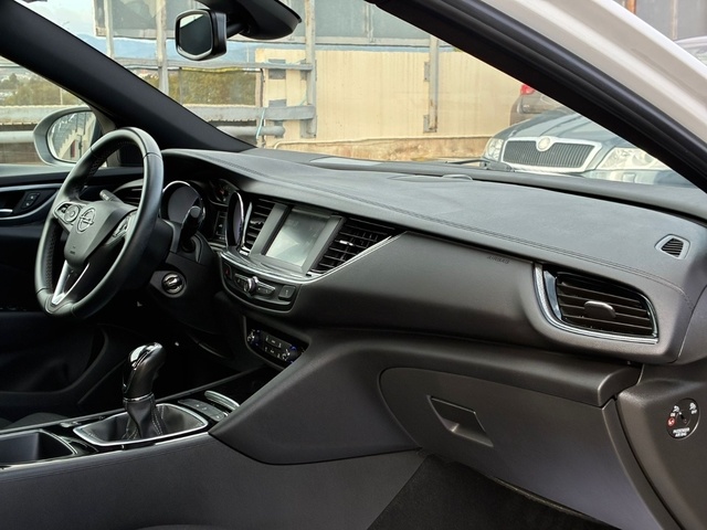 OpelInsignia Sports Tourer 1.5 D DVH Business Edition 90 kW (122 CV) Vehículo usado en Barcelona - 12