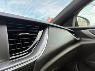 Opel Insignia Sports Tourer 1.5 D DVH Business Edition 90 kW (122 CV) Opel Insignia Sports Tourer 1.5 D DVH Business Edition 90 kW (122 CV)