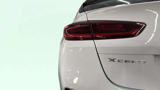 KiaXCeed 1.0 T-GDi Tech 74 kW (100 CV) Vehículo usado en Barcelona - 18