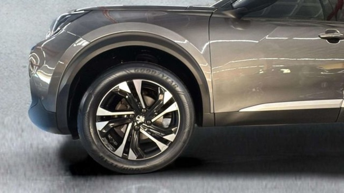 Peugeot2008 Active Pack S&S PureTech 96 kW (130 CV) Vehículo usado en Barcelona - 17 Peugeot2008 Active Pack S&S PureTech 96 kW (130 CV) Vehículo usado en Barcelona - 17