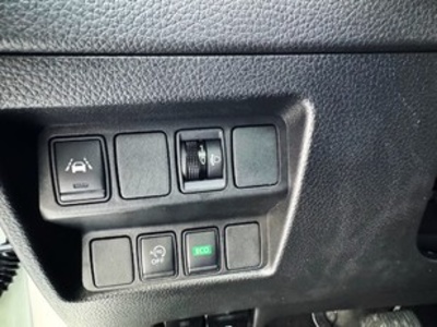 Nissan Qashqai DIG-T 160 N-Connecta 4x2 DCT 117 kW (160 CV) Nissan Qashqai DIG-T 160 N-Connecta 4x2 DCT 117 kW (160 CV)