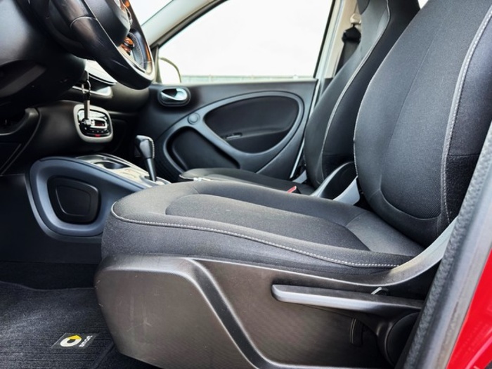 SmartForFour 0.9 S&S Passion 66 kW (90 CV) Vehículo usado en Barcelona - 6 SmartForFour 0.9 S&S Passion 66 kW (90 CV) Vehículo usado en Barcelona - 6