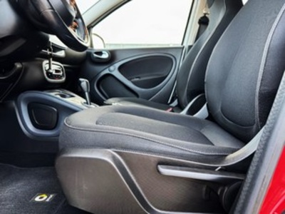 Smart ForFour 0.9 S&S Passion 66 kW (90 CV) Smart ForFour 0.9 S&S Passion 66 kW (90 CV)