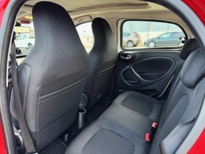 Smart ForFour 0.9 S&S Passion 66 kW (90 CV) Smart ForFour 0.9 S&S Passion 66 kW (90 CV)