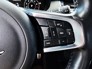 Jaguar E-PACE 2.0P R-Dynamic HSE 4WD Auto 183 kW (249 CV)