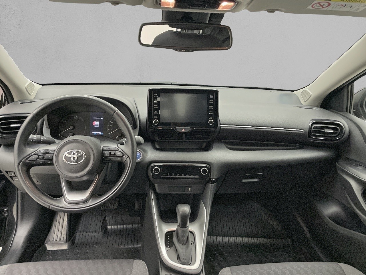 Toyota Yaris 120H Business Plus 85 kW (116 CV) - 5