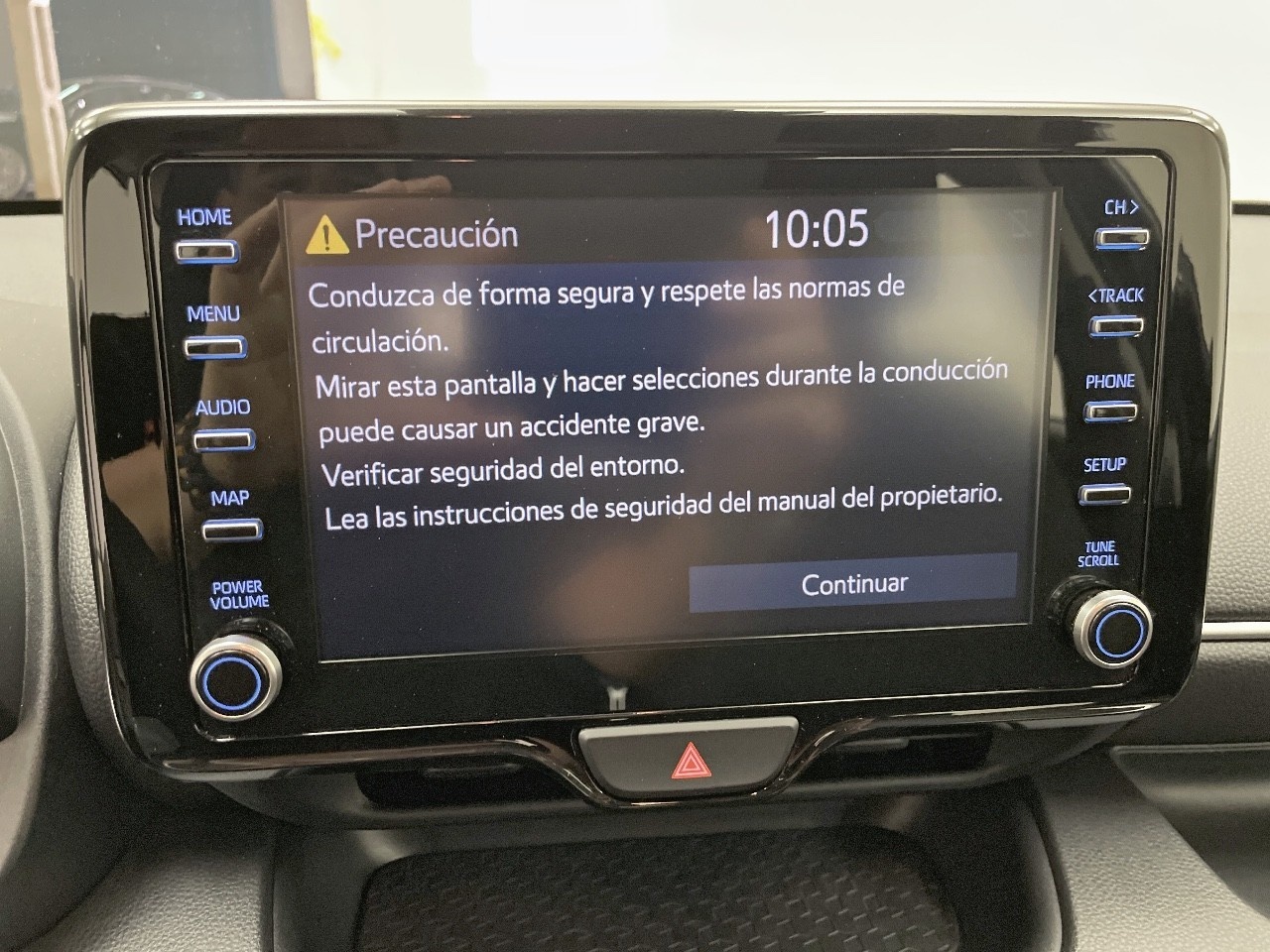 Toyota Yaris 120H Business Plus 85 kW (116 CV) - 6