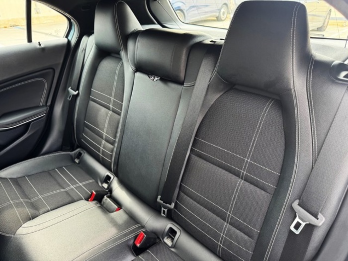 Mercedes-BenzClase A 180 CDI Urban 80 kW (109 CV) Vehículo usado en Barcelona - 10 Mercedes-BenzClase A 180 CDI Urban 80 kW (109 CV) Vehículo usado en Barcelona - 10