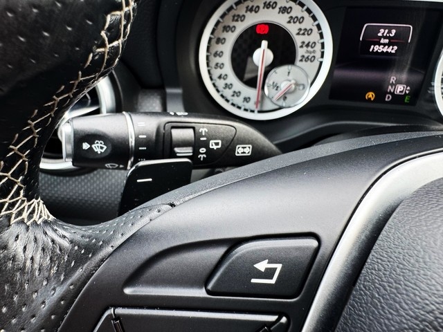 Mercedes-BenzClase A 180 CDI Urban 80 kW (109 CV) Vehículo usado en Barcelona - 14