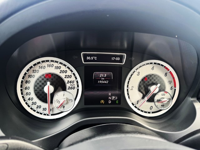 Mercedes-BenzClase A 180 CDI Urban 80 kW (109 CV) Vehículo usado en Barcelona - 16