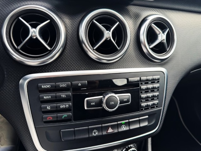 Mercedes-BenzClase A 180 CDI Urban 80 kW (109 CV) Vehículo usado en Barcelona - 19 Mercedes-BenzClase A 180 CDI Urban 80 kW (109 CV) Vehículo usado en Barcelona - 19