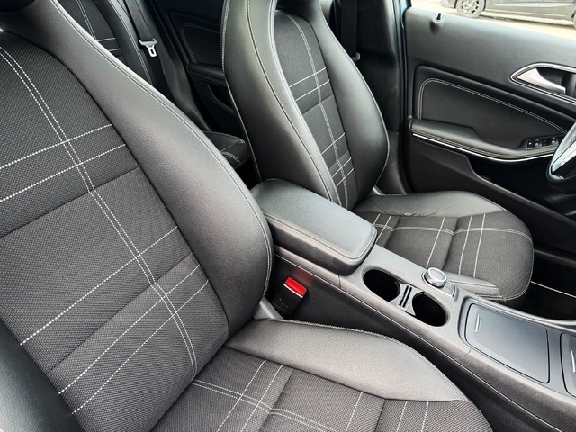 Mercedes-BenzClase A 180 CDI Urban 80 kW (109 CV) Vehículo usado en Barcelona - 21