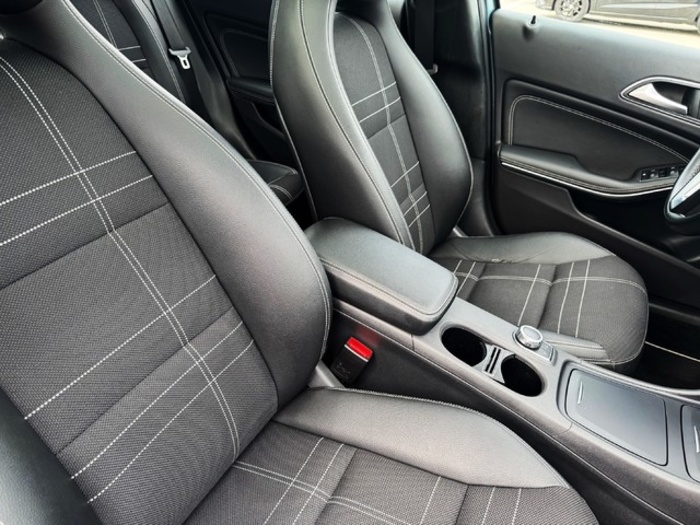 Mercedes-BenzClase A 180 CDI Urban 80 kW (109 CV) Vehículo usado en Barcelona - 21 Mercedes-BenzClase A 180 CDI Urban 80 kW (109 CV) Vehículo usado en Barcelona - 21