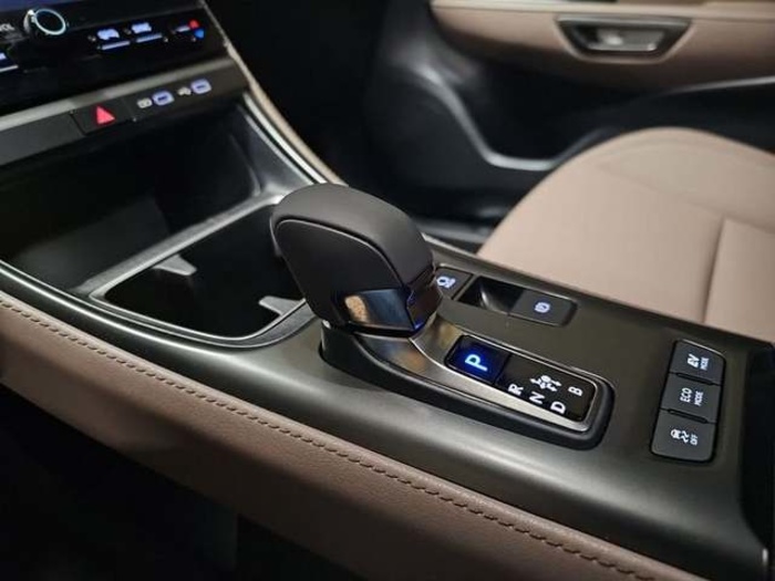 Lexus LBX 1.5 HEV Elegant Plus 100 kW (136 CV) Vehículo usado en Madrid - 27 Lexus LBX 1.5 HEV Elegant Plus 100 kW (136 CV) Vehículo usado en Madrid - 27