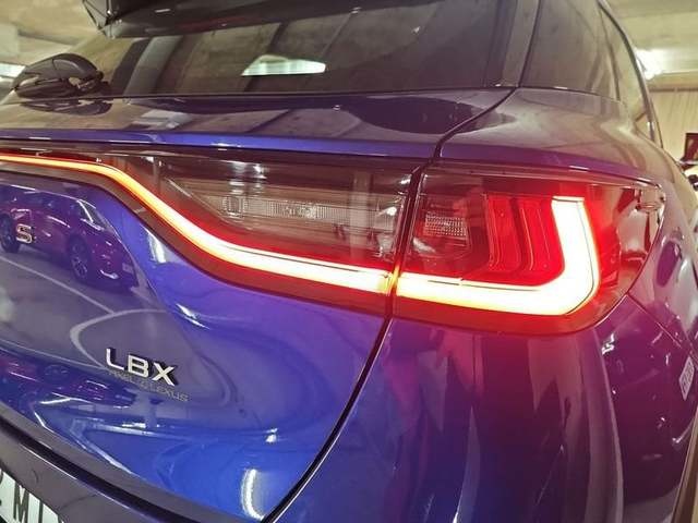 Lexus LBX 1.5 HEV Elegant Plus 100 kW (136 CV) Vehículo usado en Madrid - 38