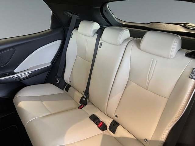 Lexus LBX 1.5 HEV Elegant Plus 100 kW (136 CV) Vehículo usado en Madrid - 9