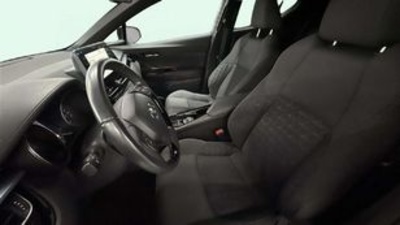 Toyota C-HR 1.8 125H Active 90 kW (122 CV) Toyota C-HR 1.8 125H Active 90 kW (122 CV)