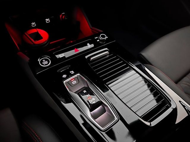 Audi Q6 e-tron e-tron 55 quattro S line 285 kW (388 CV) Vehículo usado en Las Palmas - 9