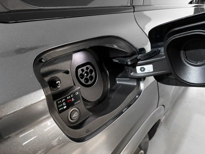 Audi Q6 e-tron e-tron 55 quattro S line 285 kW (388 CV) Vehículo usado en Las Palmas - 19 Audi Q6 e-tron e-tron 55 quattro S line 285 kW (388 CV) Vehículo usado en Las Palmas - 19