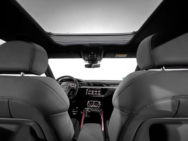 Audi Q8 e-tron S line 55 114kWh quattro 300 kW (408 CV) Vehículo usado en Las Palmas - 14 Audi Q8 e-tron S line 55 114kWh quattro 300 kW (408 CV) Vehículo usado en Las Palmas - 14