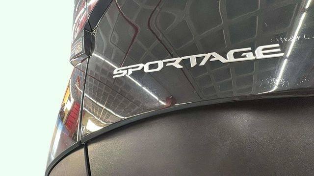 KiaSportage 1.6 T-GDi Concept 4X2 110 kW (150 CV) Vehículo usado en Barcelona - 15 KiaSportage 1.6 T-GDi Concept 4X2 110 kW (150 CV) Vehículo usado en Barcelona - 15