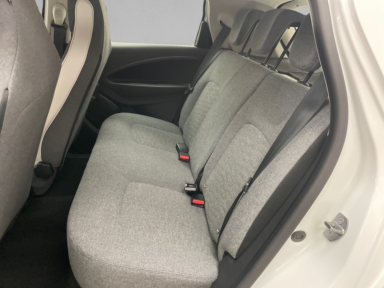 Renault Zoe Evolution R110 batería 50kWh 79 kW (108 CV) - 12