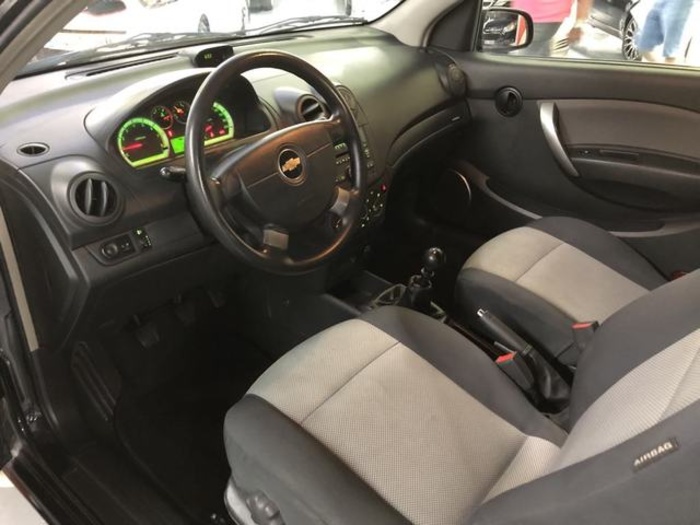 ChevroletAveo 1.4 16v LS 74 kW (101 CV) Vehículo usado en Barcelona - 9 ChevroletAveo 1.4 16v LS 74 kW (101 CV) Vehículo usado en Barcelona - 9