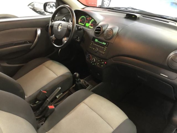 ChevroletAveo 1.4 16v LS 74 kW (101 CV) Vehículo usado en Barcelona - 11 ChevroletAveo 1.4 16v LS 74 kW (101 CV) Vehículo usado en Barcelona - 11