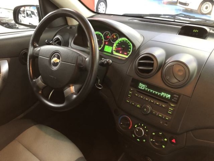 ChevroletAveo 1.4 16v LS 74 kW (101 CV) Vehículo usado en Barcelona - 12 ChevroletAveo 1.4 16v LS 74 kW (101 CV) Vehículo usado en Barcelona - 12