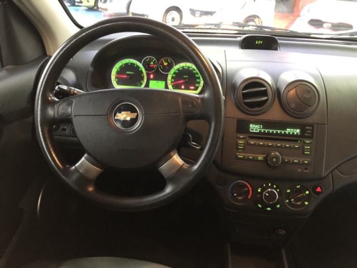 ChevroletAveo 1.4 16v LS 74 kW (101 CV) Vehículo usado en Barcelona - 13 ChevroletAveo 1.4 16v LS 74 kW (101 CV) Vehículo usado en Barcelona - 13