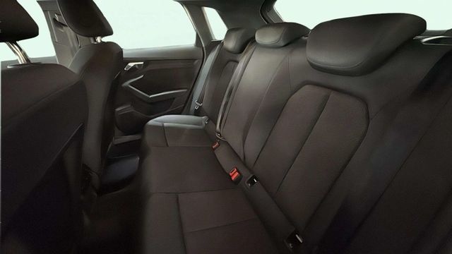 AudiA3 Sportback 30 TDI 85 kW (116 CV) Vehículo usado en Barcelona - 9