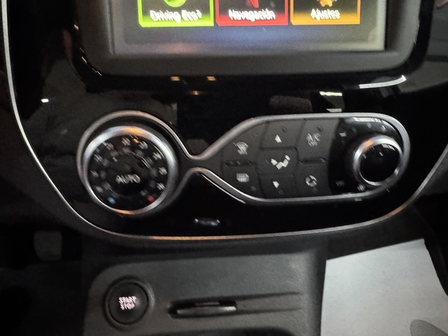 RenaultCaptur Limited TCe 96 kW (130 CV) GPF Vehículo usado en Barcelona - 21 RenaultCaptur Limited TCe 96 kW (130 CV) GPF Vehículo usado en Barcelona - 21