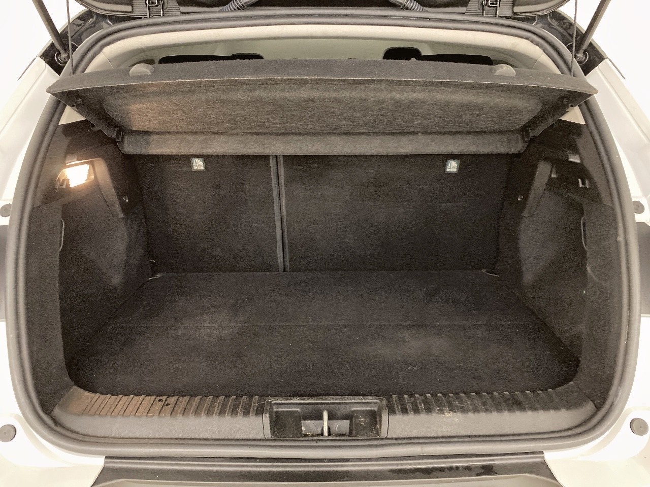 Renault Captur Zen E-TECH Híbrido enchufable 118 kW (160 CV) - 12