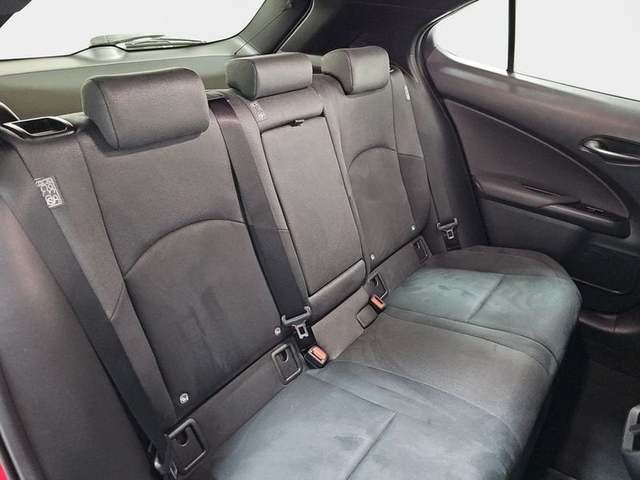 Lexus UX 250h Business 2WD 135 kW (184 CV) Vehículo usado en Madrid - 12 Lexus UX 250h Business 2WD 135 kW (184 CV) Vehículo usado en Madrid - 12