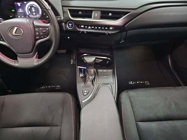 Lexus UX 250h Business 2WD 135 kW (184 CV) Vehículo usado en Madrid - 25 Lexus UX 250h Business 2WD 135 kW (184 CV) Vehículo usado en Madrid - 25