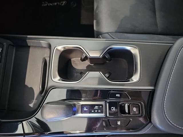 Lexus NX 350h Business City 2WD 178 kW (242 CV) Vehículo usado en Madrid - 25