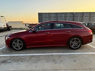 Mercedes-Benz CLA Shooting Brake 180 100 kW (136 CV)