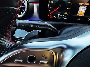 Mercedes-Benz CLA Shooting Brake 180 100 kW (136 CV)