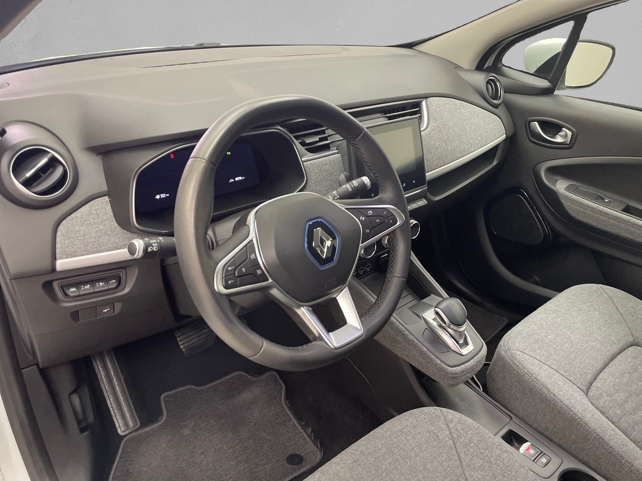 Renault Zoe Intens 80 kW R110 Batería 50kWh 79 kW (108 CV) - 4 Renault Zoe Intens 80 kW R110 Batería 50kWh 79 kW (108 CV) - 4