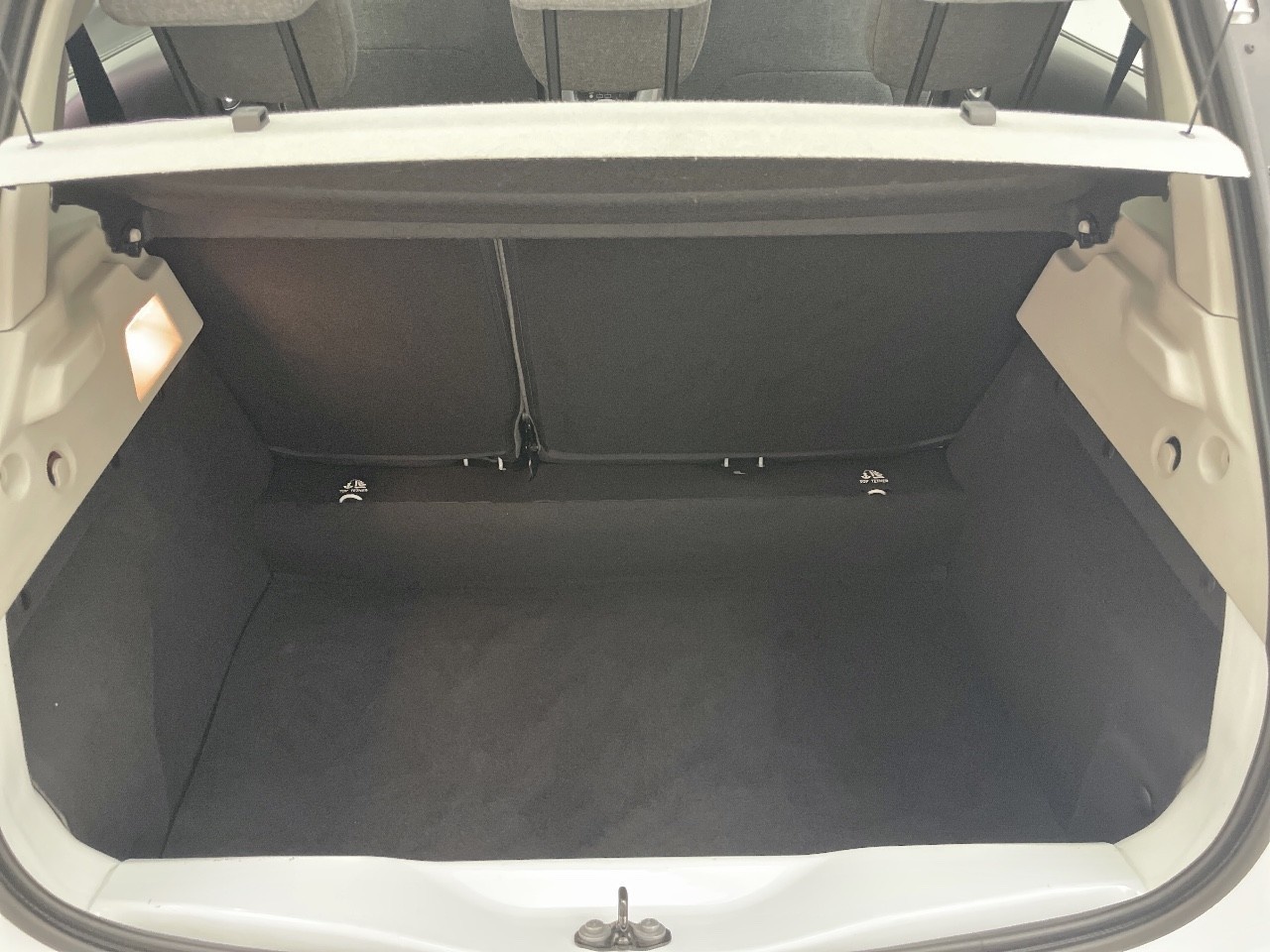 Renault Zoe Intens 80 kW R110 Batería 50kWh 79 kW (108 CV) - 12 Renault Zoe Intens 80 kW R110 Batería 50kWh 79 kW (108 CV) - 12