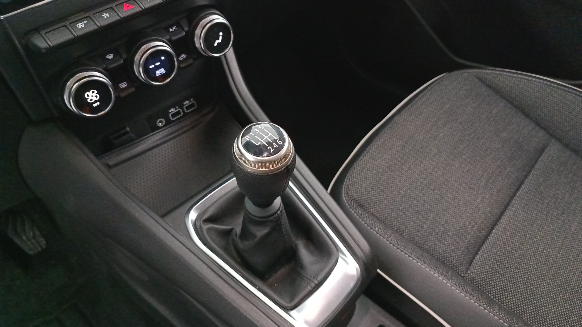 Renault Captur Techno TCe 66 kW (90 CV) - 20