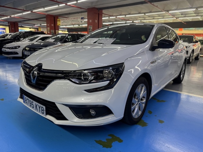 RenaultMegane Business TCe 85 kW (115 CV) GPF Vehículo usado en Barcelona - 1 RenaultMegane Business TCe 85 kW (115 CV) GPF Vehículo usado en Barcelona - 1