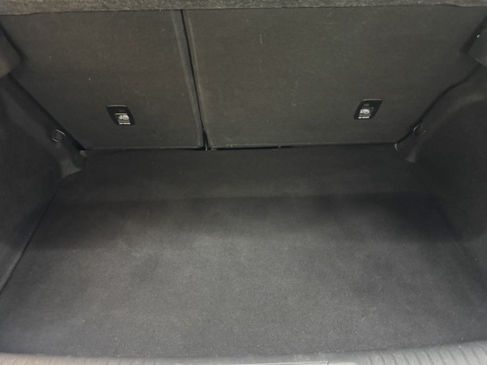 RenaultMegane Business TCe 85 kW (115 CV) GPF Vehículo usado en Barcelona - 6 RenaultMegane Business TCe 85 kW (115 CV) GPF Vehículo usado en Barcelona - 6