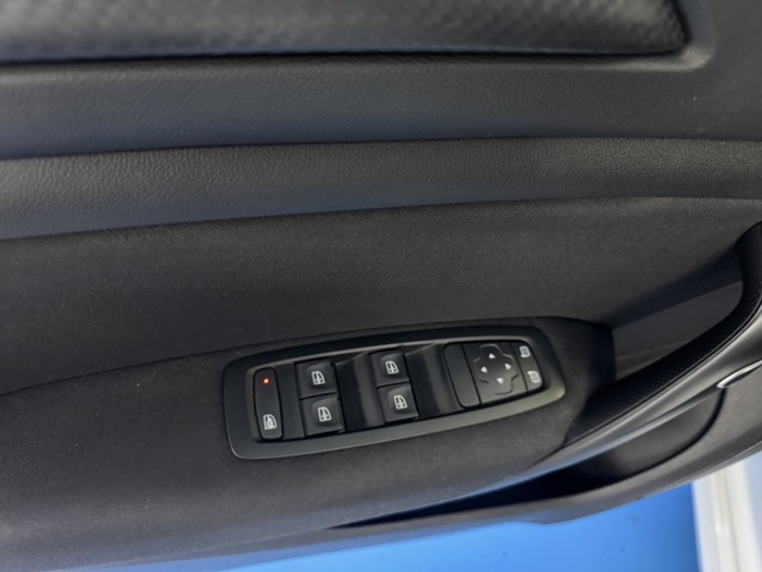 RenaultMegane Business TCe 85 kW (115 CV) GPF Vehículo usado en Barcelona - 8 RenaultMegane Business TCe 85 kW (115 CV) GPF Vehículo usado en Barcelona - 8