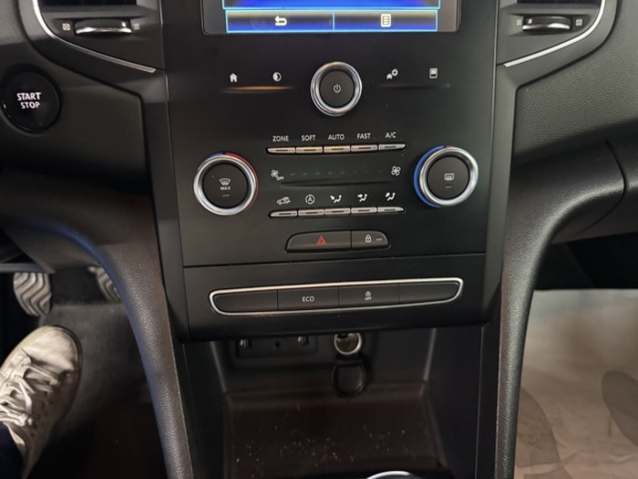 RenaultMegane Business TCe 85 kW (115 CV) GPF Vehículo usado en Barcelona - 15 RenaultMegane Business TCe 85 kW (115 CV) GPF Vehículo usado en Barcelona - 15