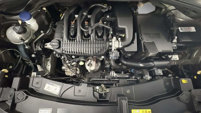 CitroenC3 PureTech 82 C-Series 61 kW (83 CV) Vehículo usado en Barcelona - 18 CitroenC3 PureTech 82 C-Series 61 kW (83 CV) Vehículo usado en Barcelona - 18