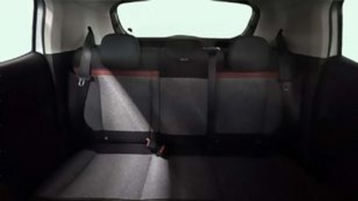 Citroen C3 PureTech 82 C-Series 61 kW (83 CV) Citroen C3 PureTech 82 C-Series 61 kW (83 CV)