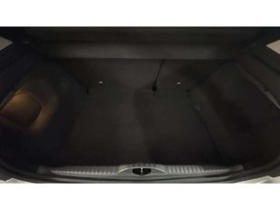 Citroen C3 PureTech 82 C-Series 61 kW (83 CV) Citroen C3 PureTech 82 C-Series 61 kW (83 CV)